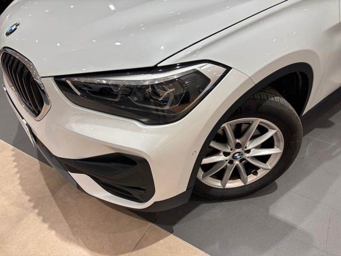 BMW X1 sDrive18i 100 kW (136 CV)