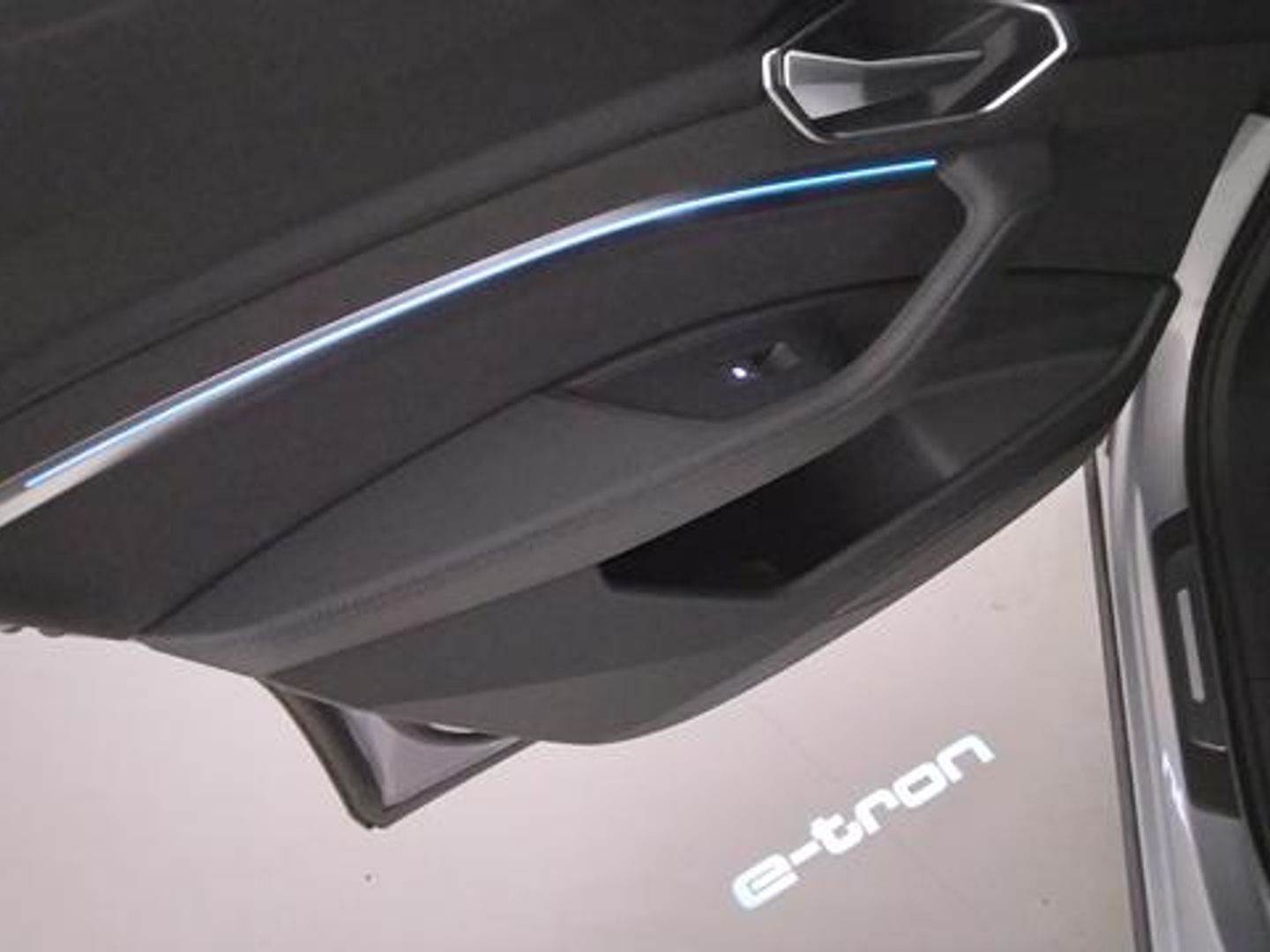 Audi e-tron Sportback Advanced e-tron 50 quattro 230 kW (313 CV)