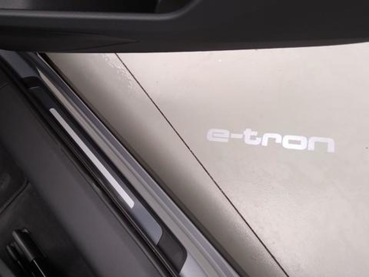 Audi e-tron Sportback Advanced e-tron 50 quattro 230 kW (313 CV)