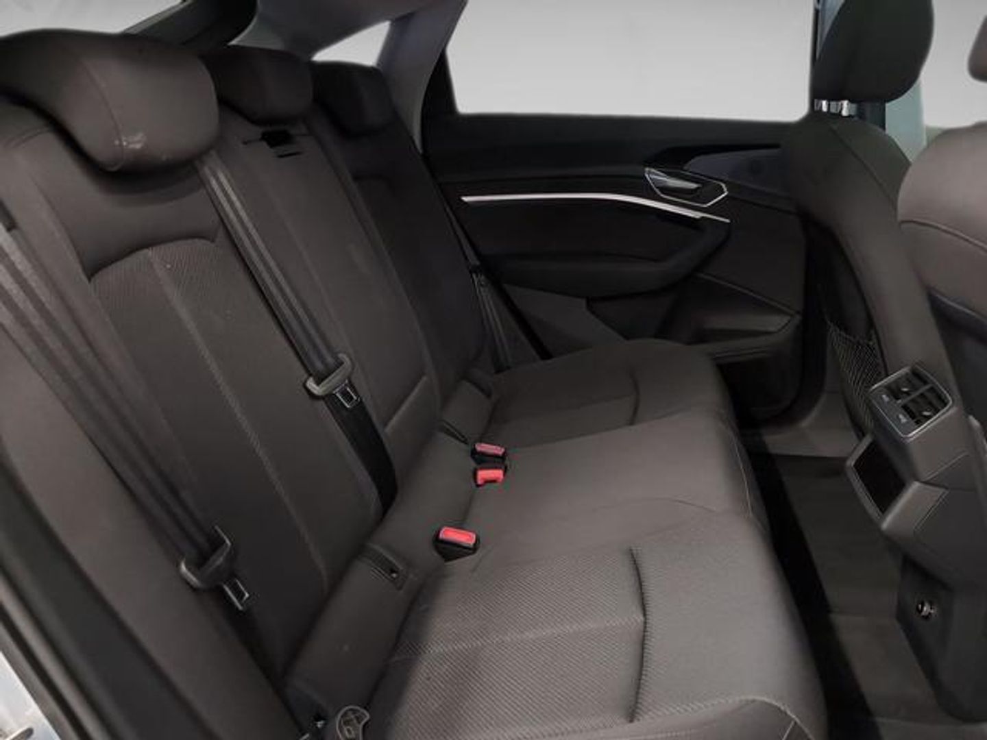 Audi e-tron Sportback Advanced e-tron 50 quattro 230 kW (313 CV)