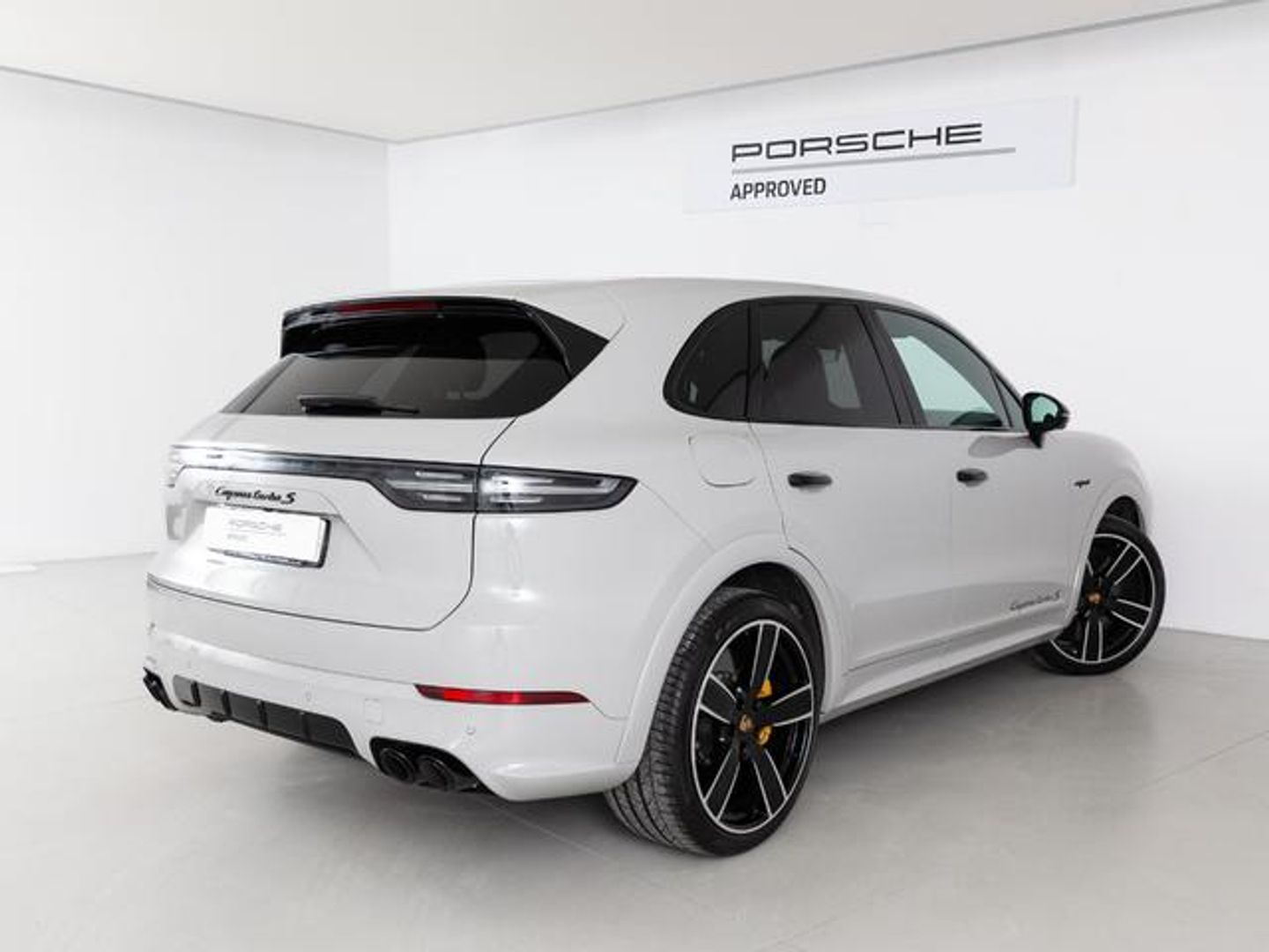 Porsche Cayenne Cayenne Turbo S E-Hybrid 500 kW (680 CV)