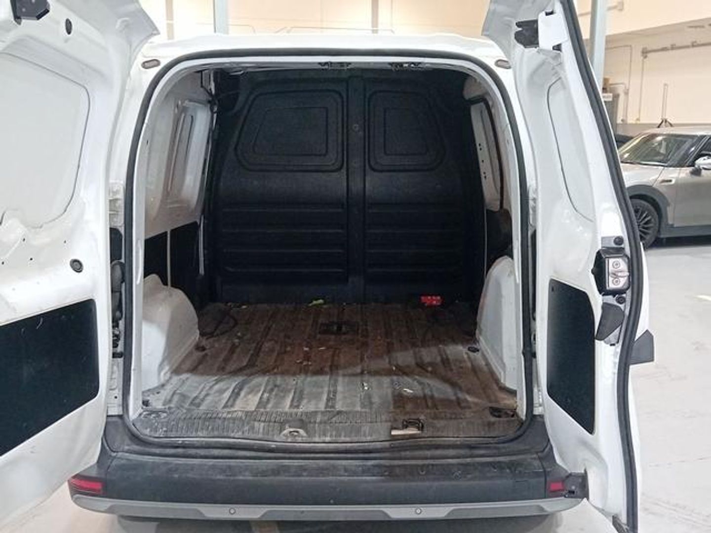Nissan Townstar Furgon 45kWh L1 Profesional Basic 90 kW (122 CV)
