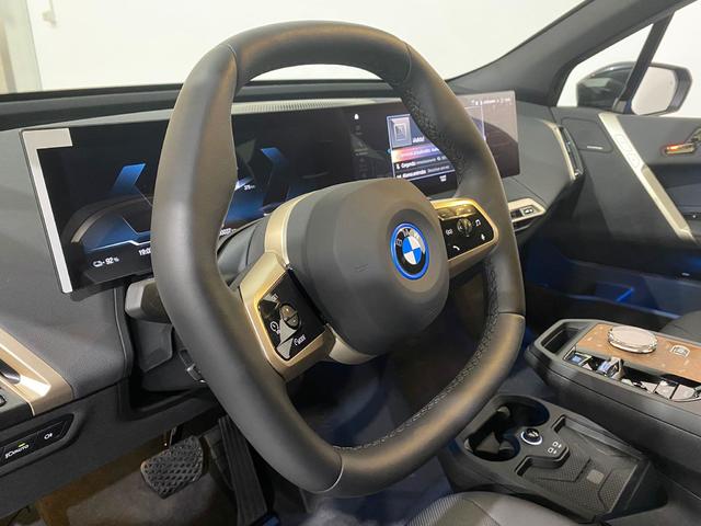 Bmw iX xDrive40 240 kW (326 CV) -