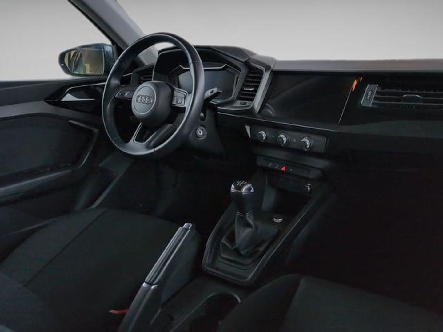 Audi A1 Sportback Advanced 25 TFSI 70 kW (95 CV)