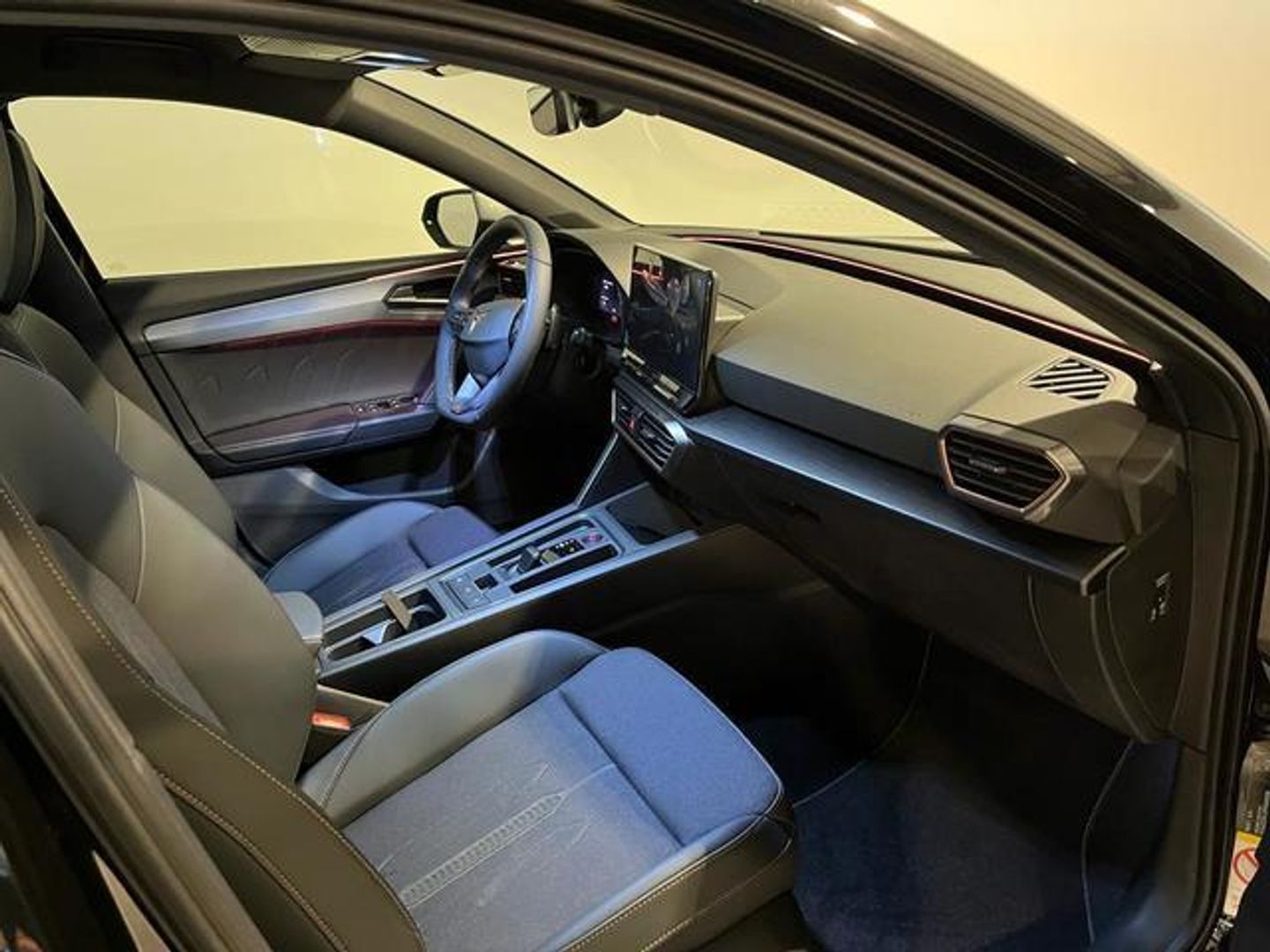 CUPRA Leon 1.5 eTSI DSG 110 kW (150 CV)