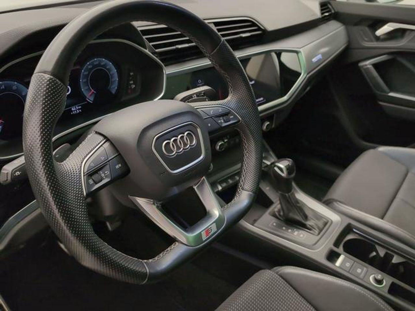 Audi Q3 Black line 35 TFSI 110 kW (150 CV) S tronic