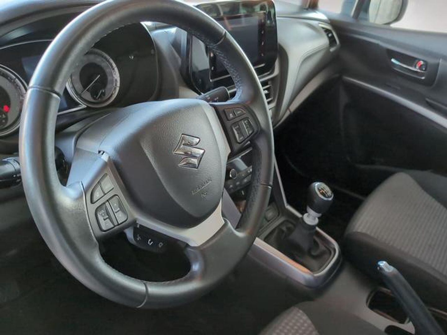 Suzuki S-Cross 1.4T Mild Hybrid S2 95 kW (129 CV)