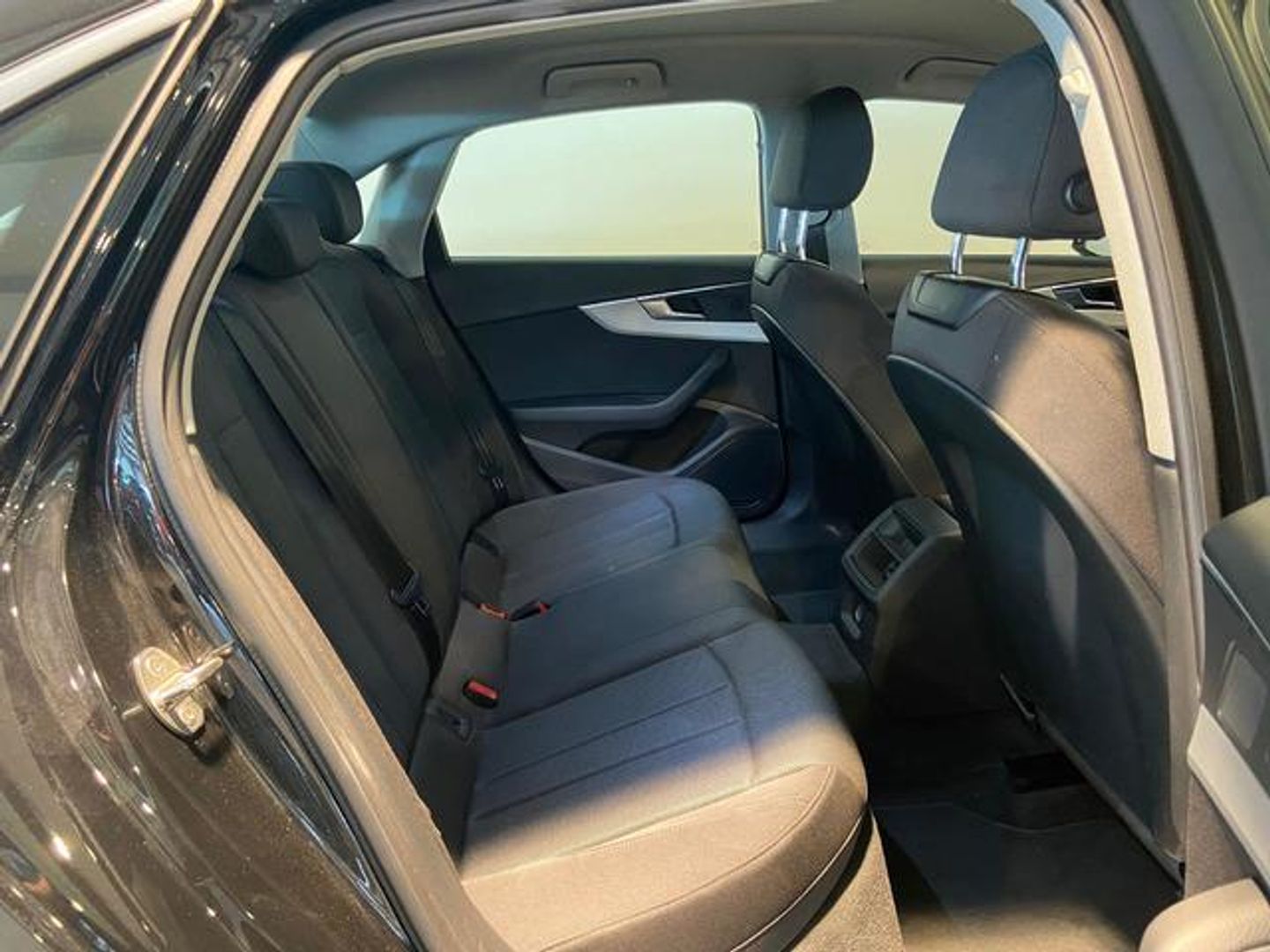 Audi A4 Advanced 30 TDI 100 kW (136 CV) S tronic