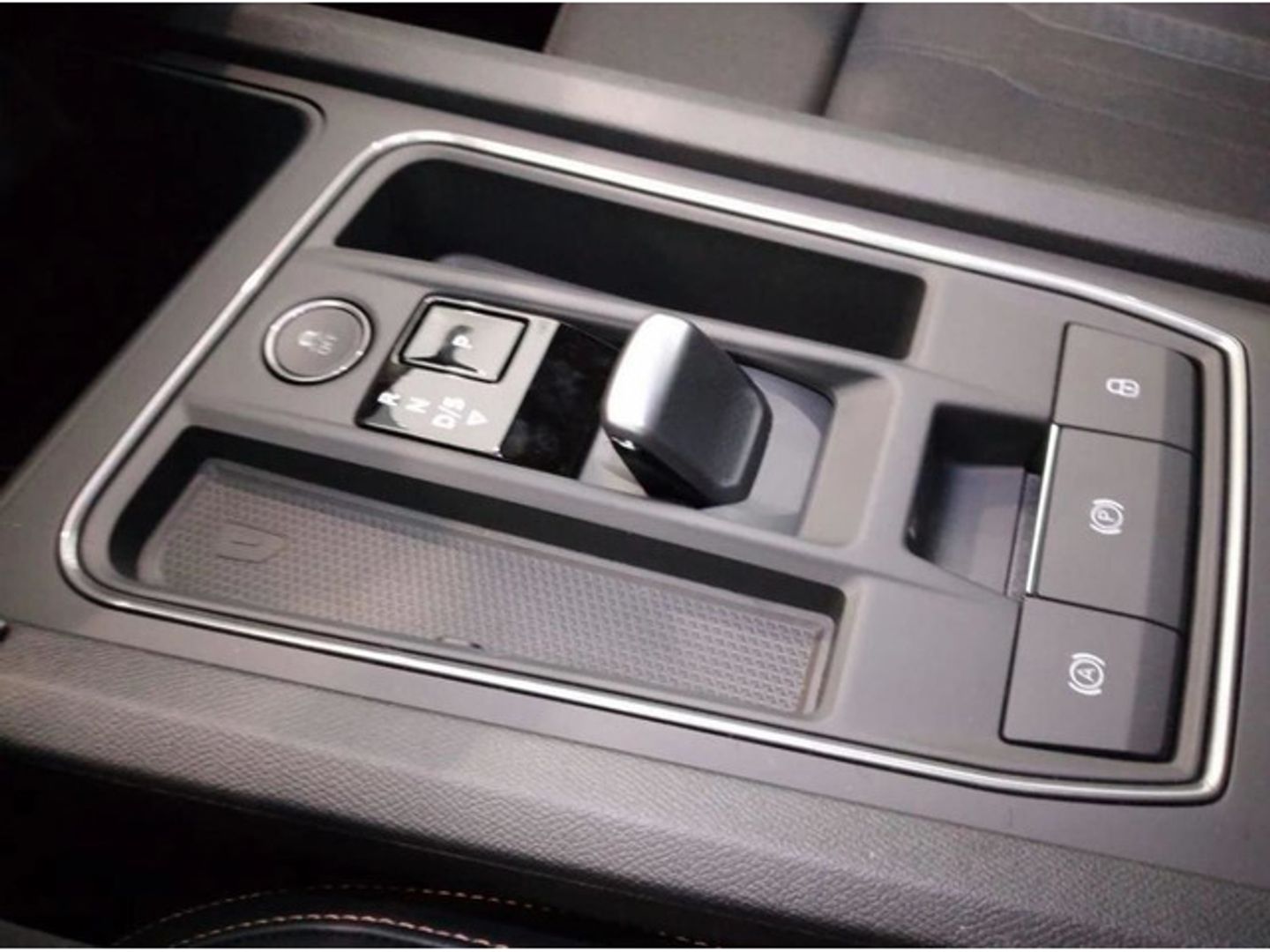 CUPRA Leon 1.5 eTSI DSG 110 kW (150 CV)
