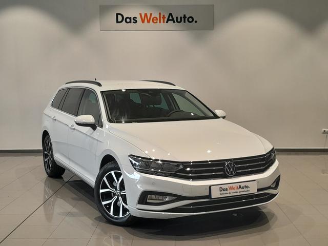 Volkswagen Passat Variant Executive 2.0 TDI 110 kW (150 CV) DSG Blanco Familiar