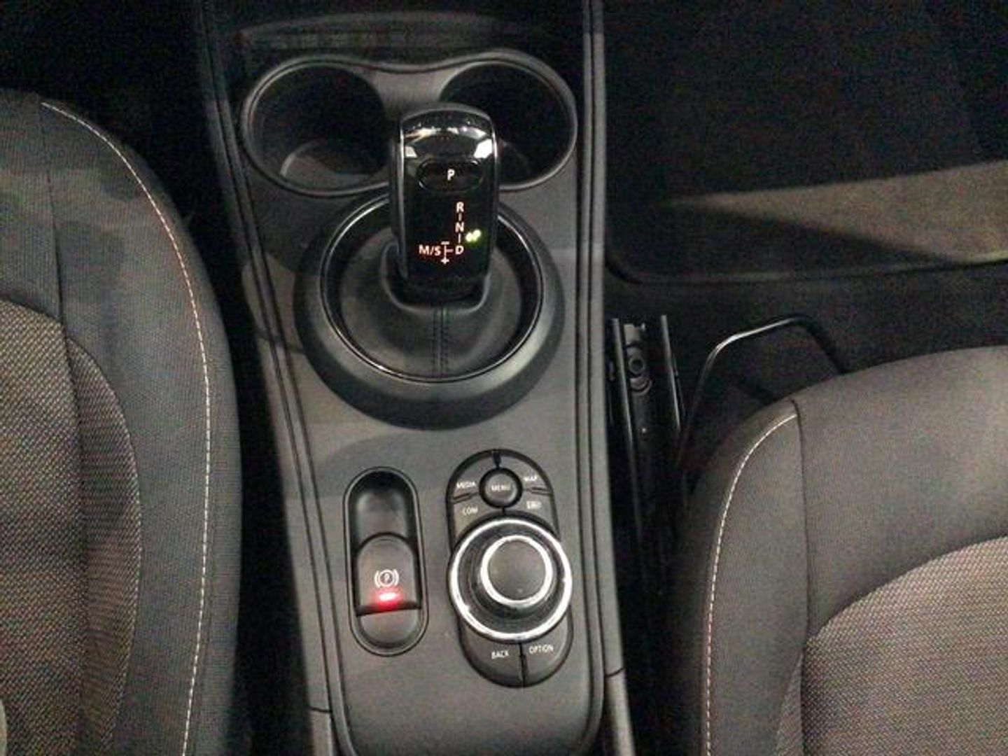 MINI MINI Countryman Cooper 100 kW (136 CV)