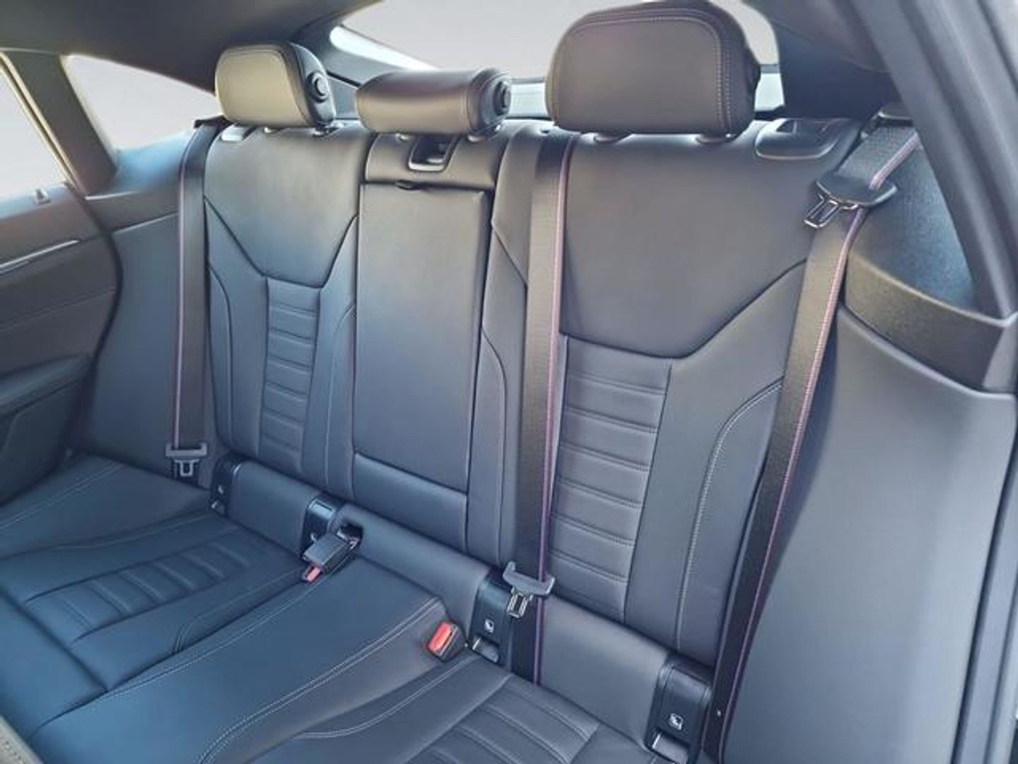 BMW i4 eDrive40 250 kW (340 CV)