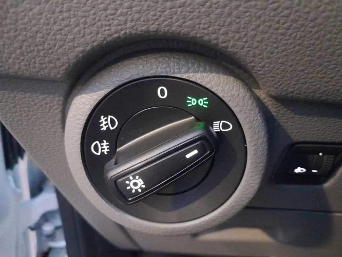 Volkswagen Transporter Furgon Batalla Larga TN 2.0 TDI 81 kW (110 CV)