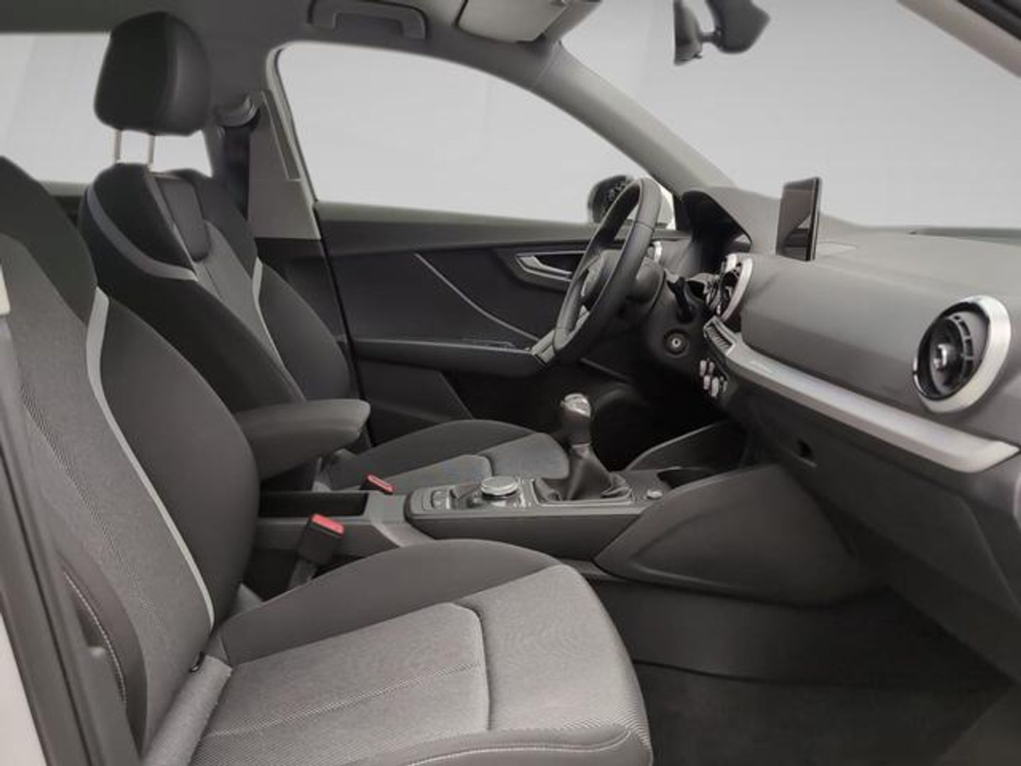 Audi Q2 S line 30 TFSI 81 kW (110 CV)