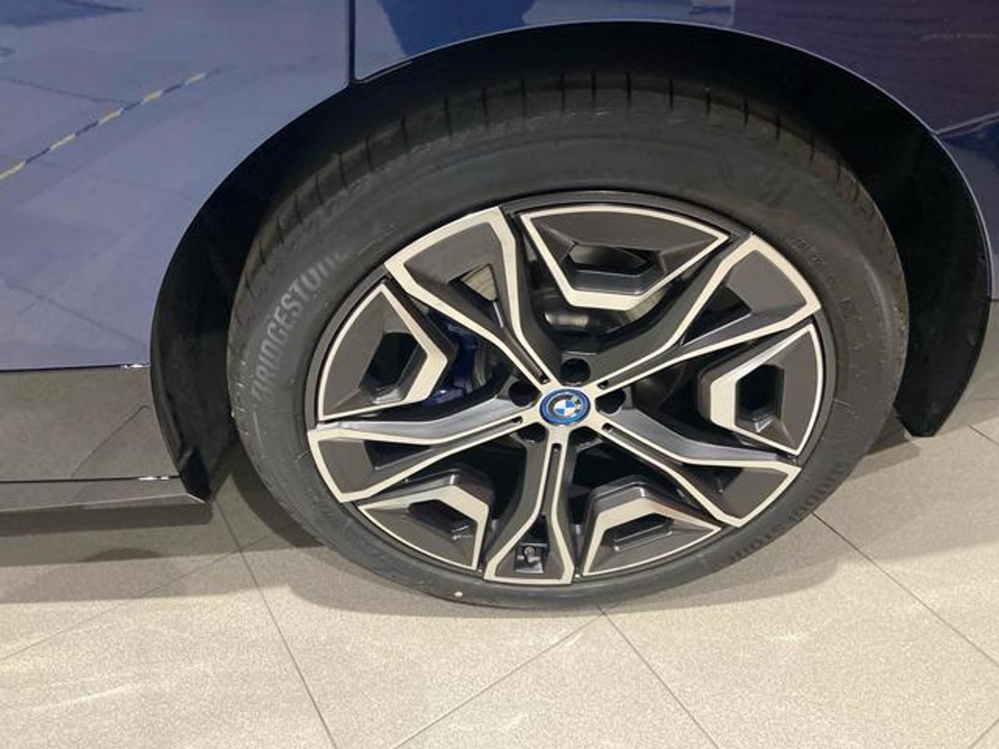 BMW iX xDrive40 240 kW (326 CV)