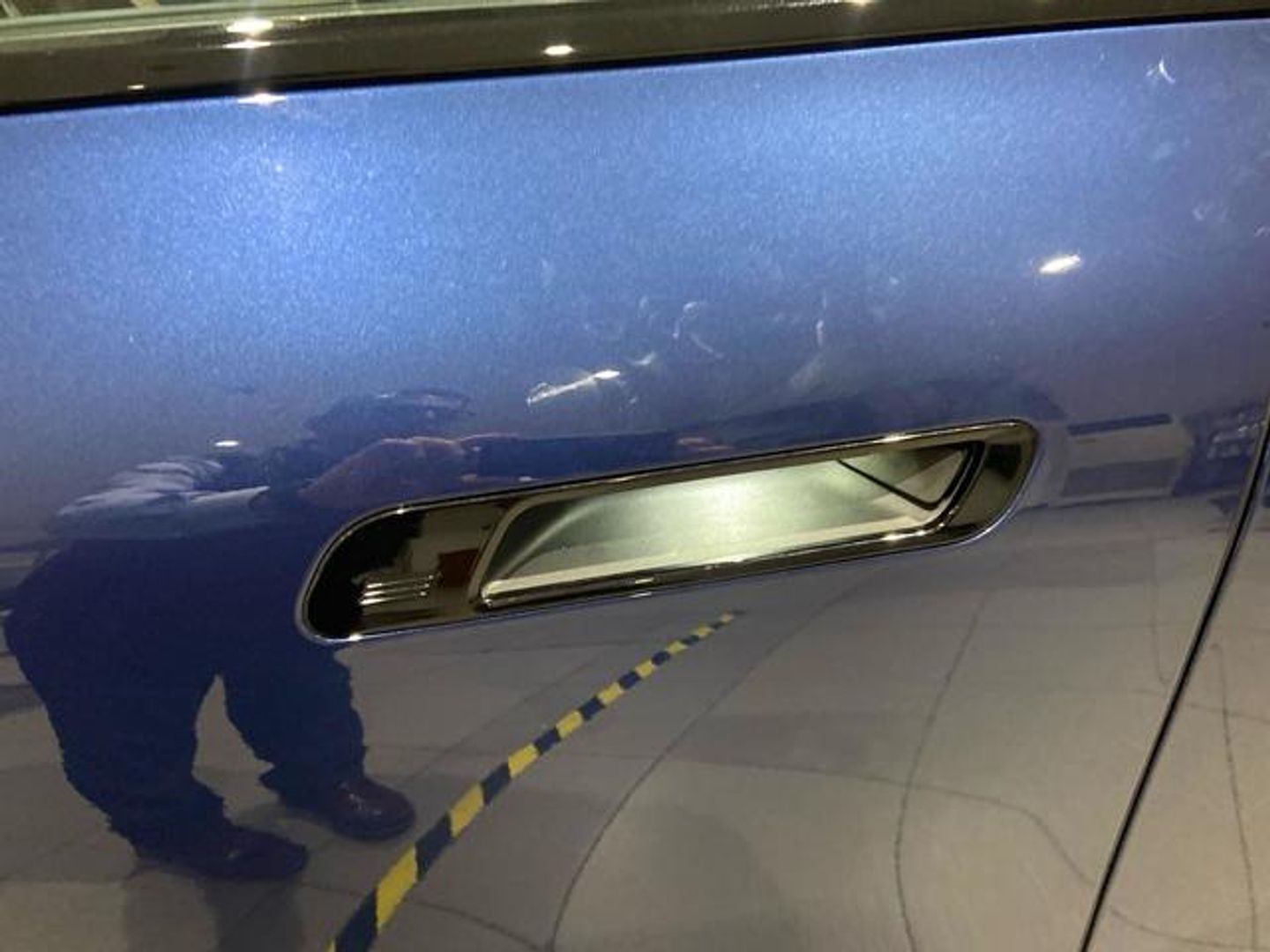 BMW iX xDrive40 240 kW (326 CV)