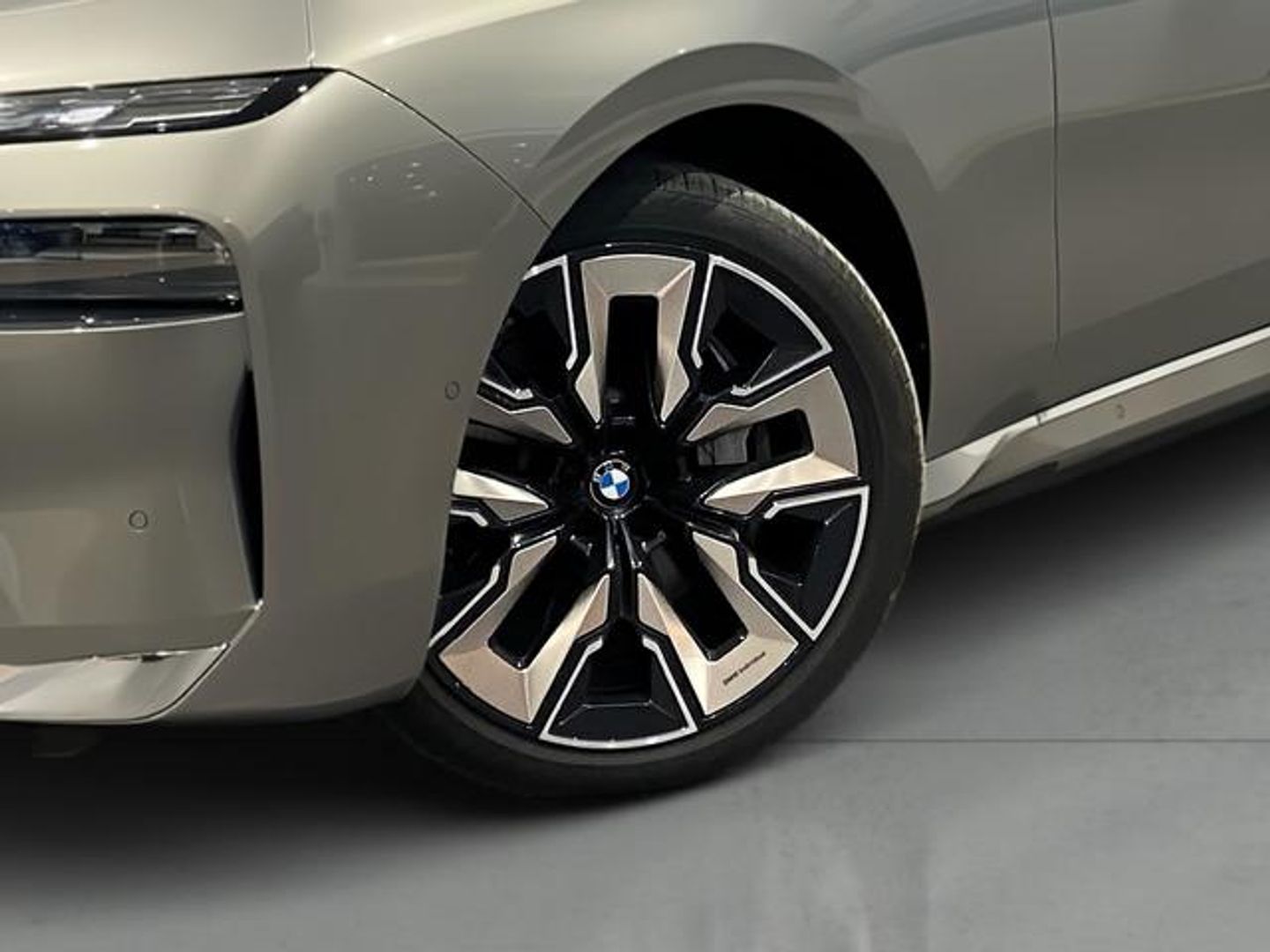 BMW i7 xDrive60 400 kW (544 CV)