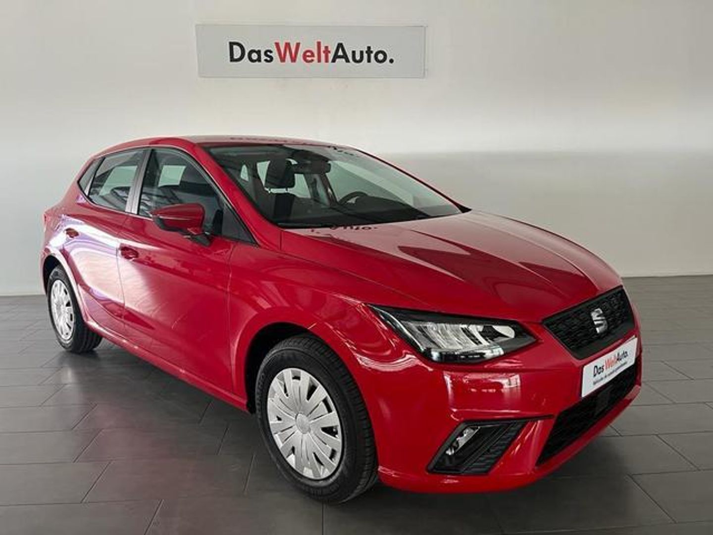 SEAT Ibiza 1.0 MPI Reference XL 59 kW (80 CV) Rojo Sedan