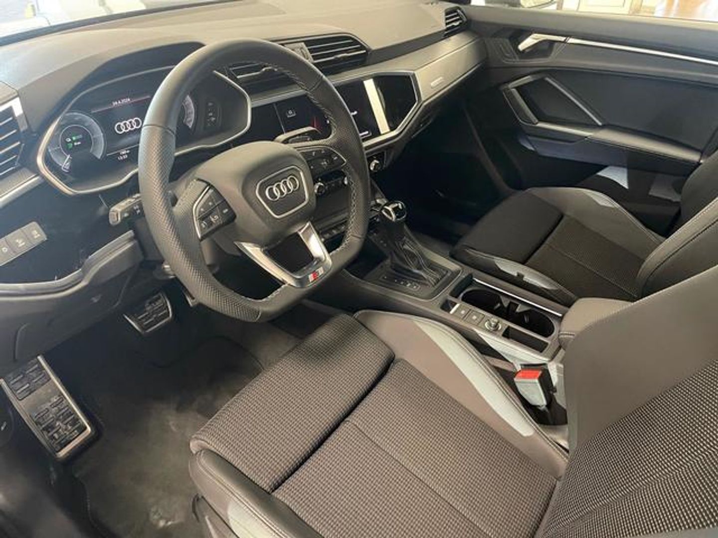 Audi Q3 Sportback TFSIe S line 45 TFSI e 180 kW (245 CV) S tronic