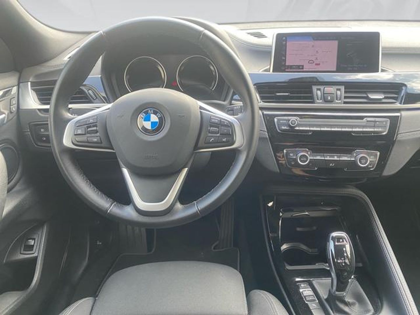 BMW X2 sDrive18i 103 kW (140 CV)