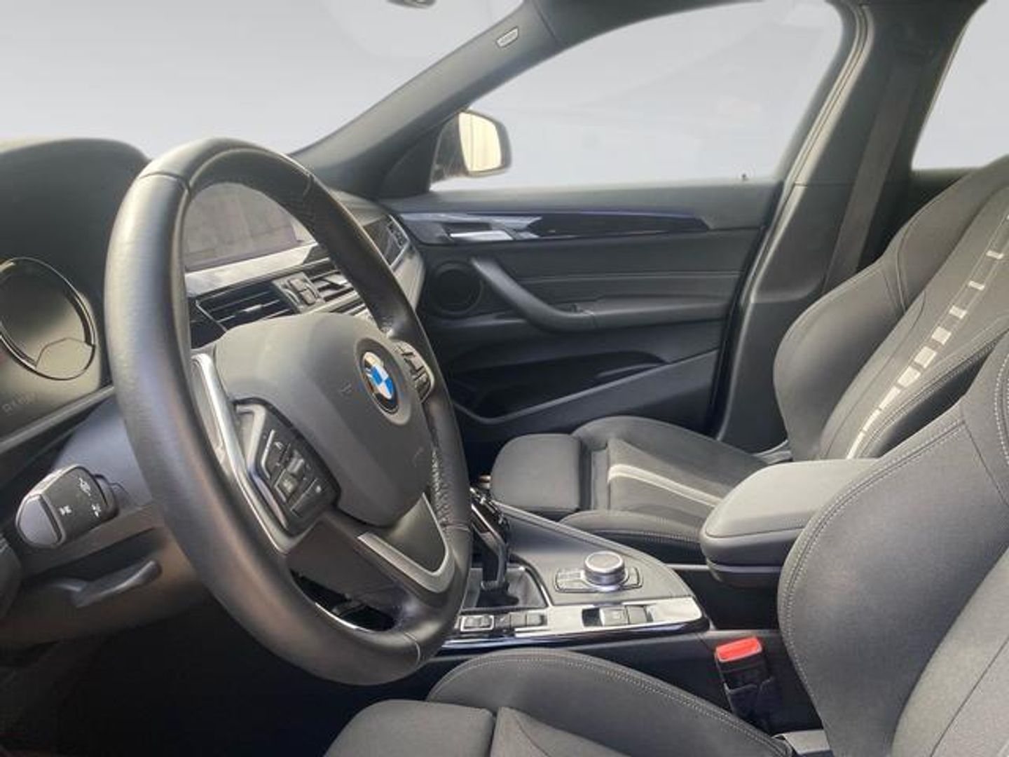 BMW X2 sDrive18i 103 kW (140 CV)