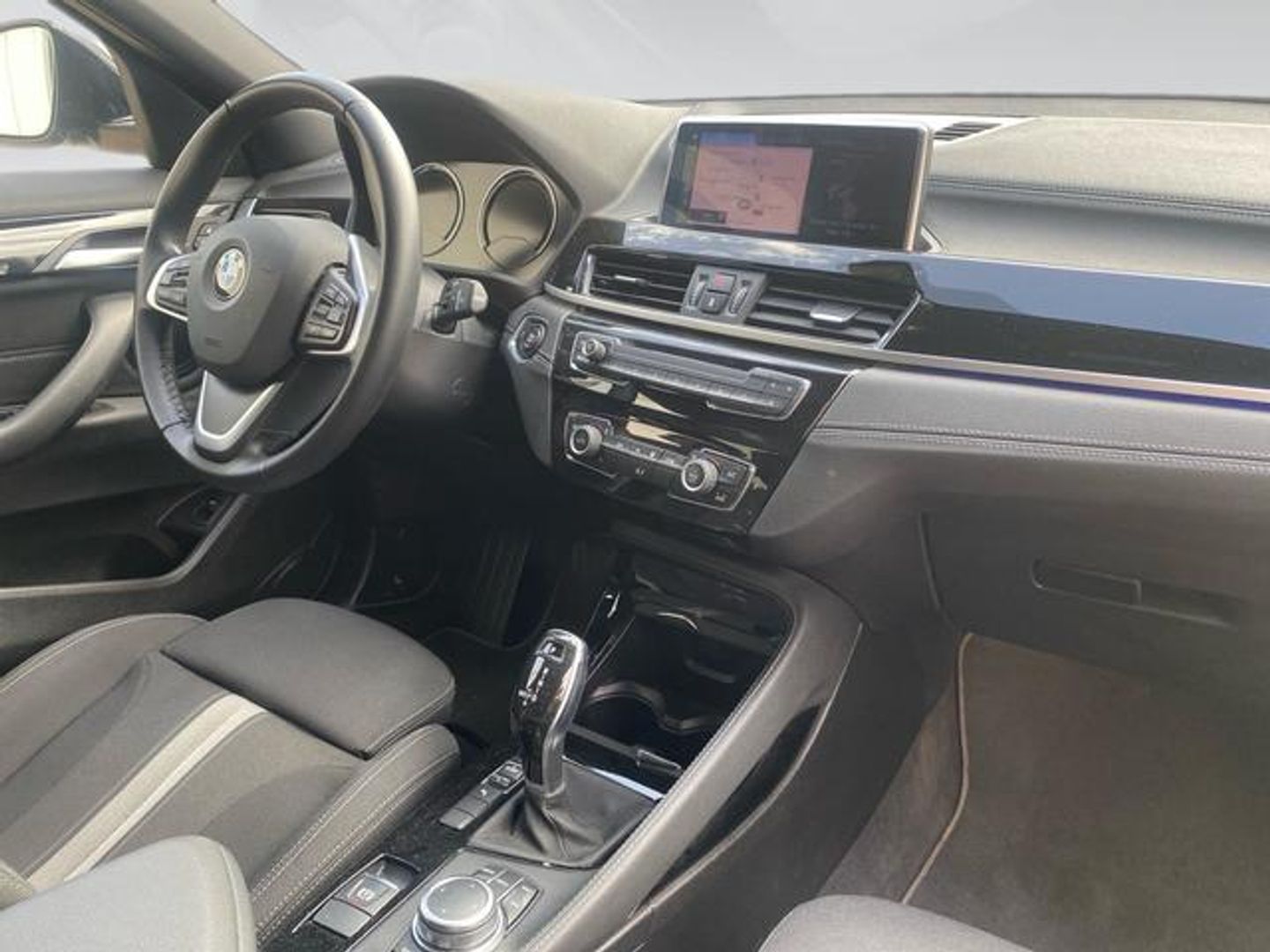 BMW X2 sDrive18i 103 kW (140 CV)