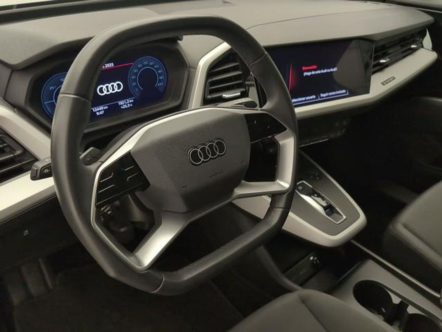 Audi Q4 e-tron Advanced 40 e-tron 150 kW (204 CV)