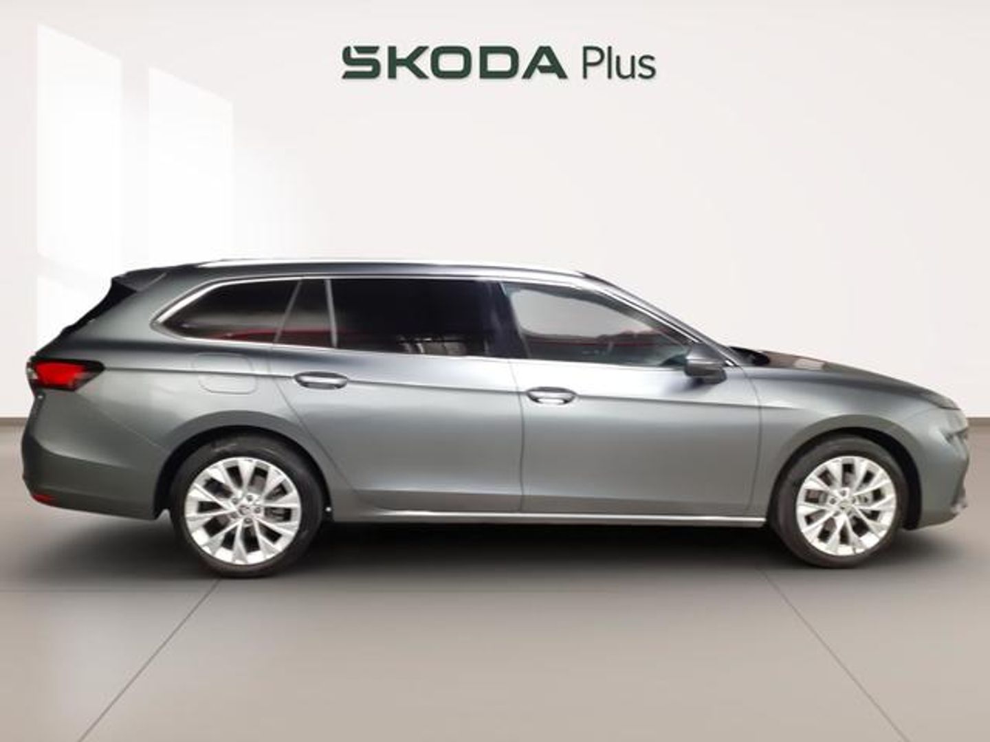 Skoda Superb Combi 2.0 TDI Selection DSG 110 kW (150 CV)