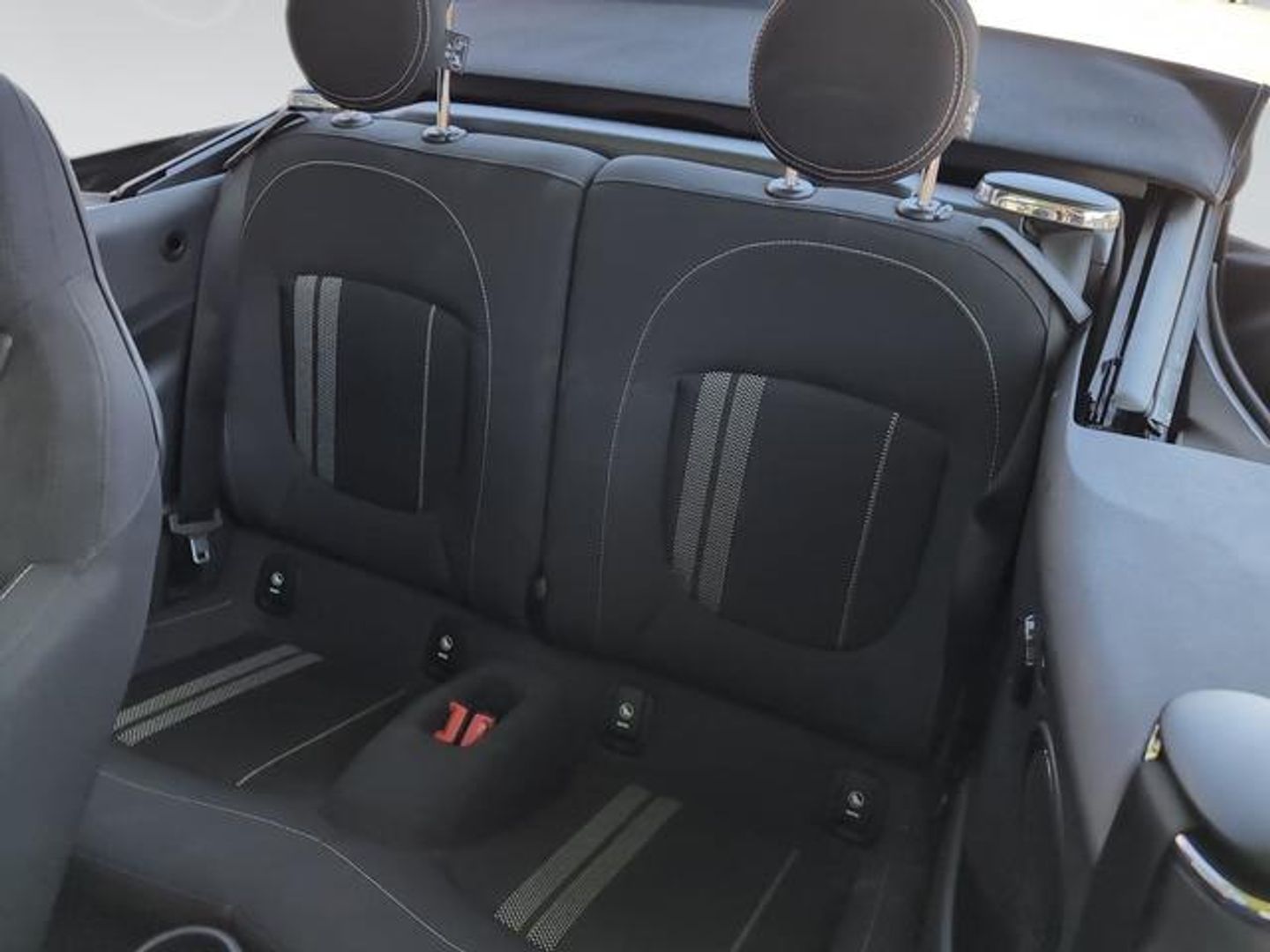 MINI MINI Cabrio Cooper 100 kW (136 CV)
