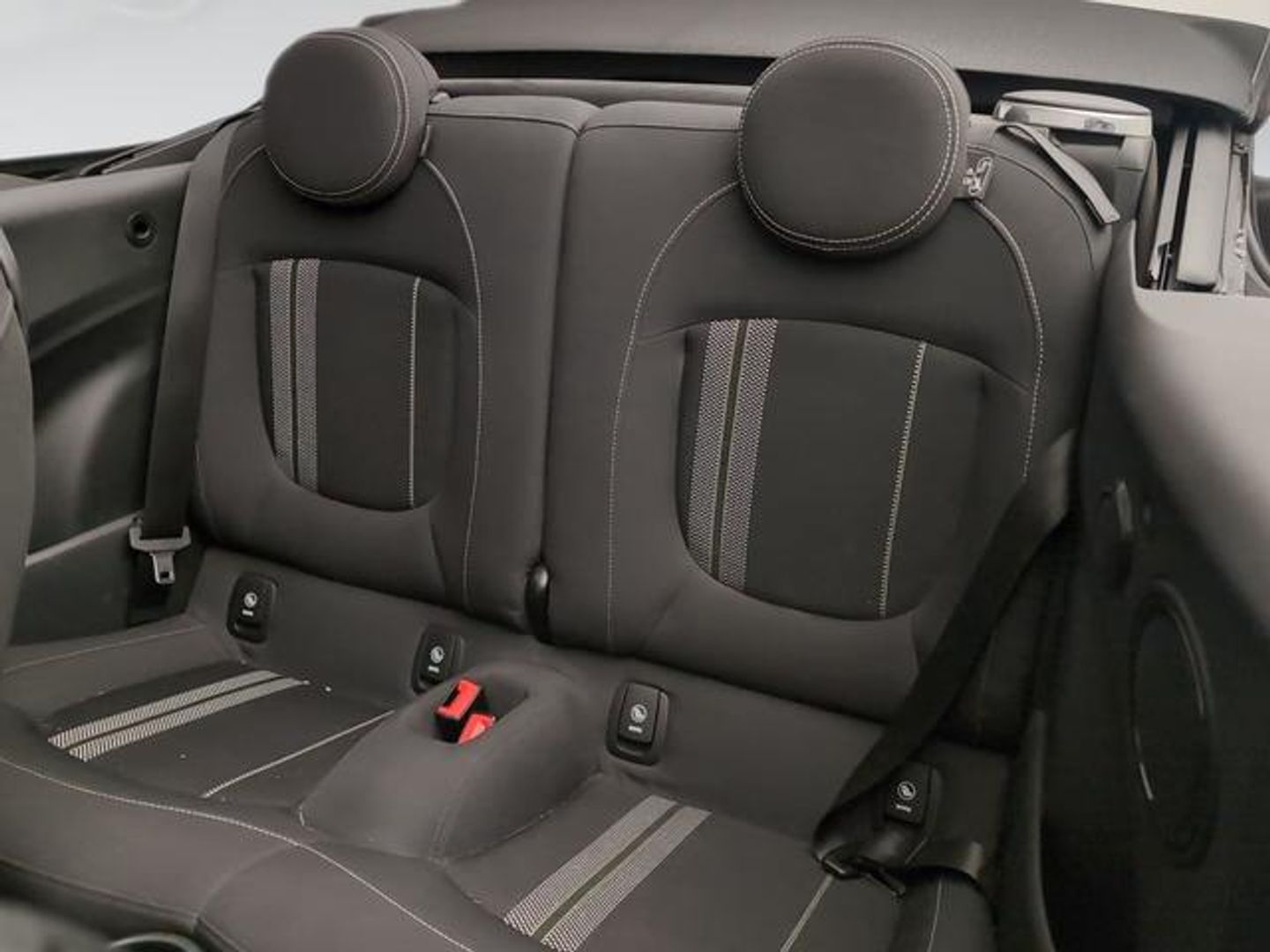 MINI MINI Cabrio Cooper 100 kW (136 CV)