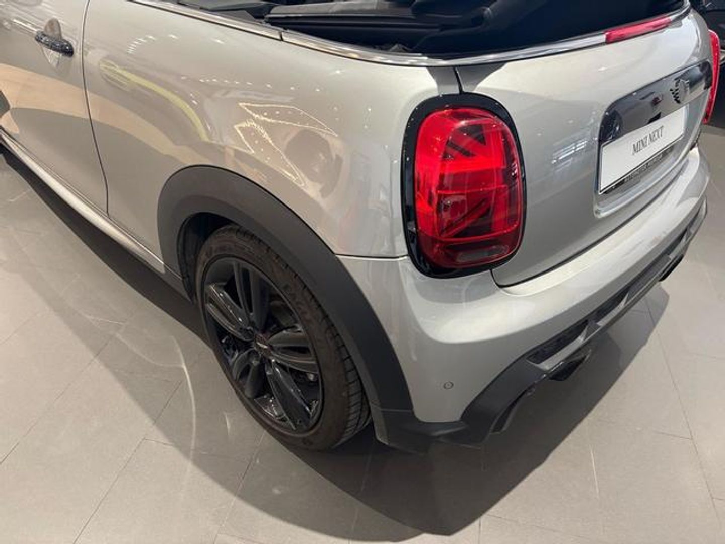 MINI MINI Cabrio Cooper 100 kW (136 CV)