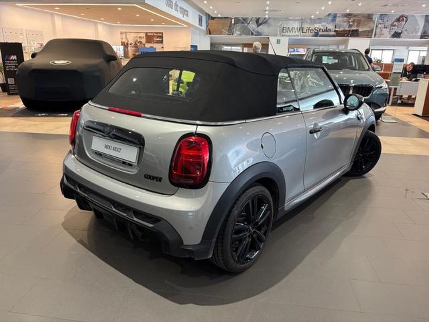 MINI MINI Cabrio Cooper 100 kW (136 CV)