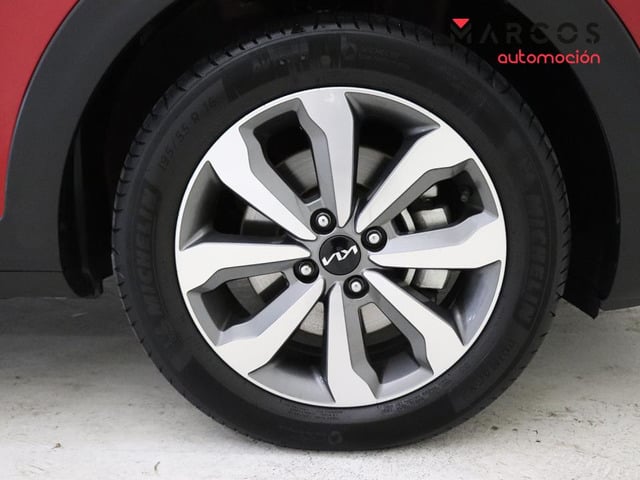 Kia Stonic 1.0 T-GDi MHEV Drive iMT  74 kW (100 CV)