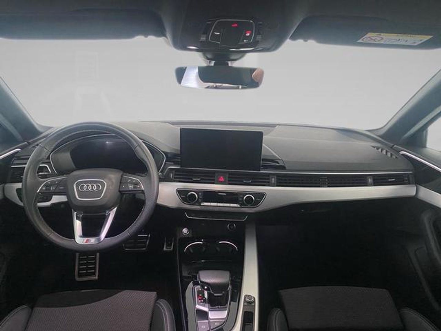 Audi A4 Avant 35 TDI S line