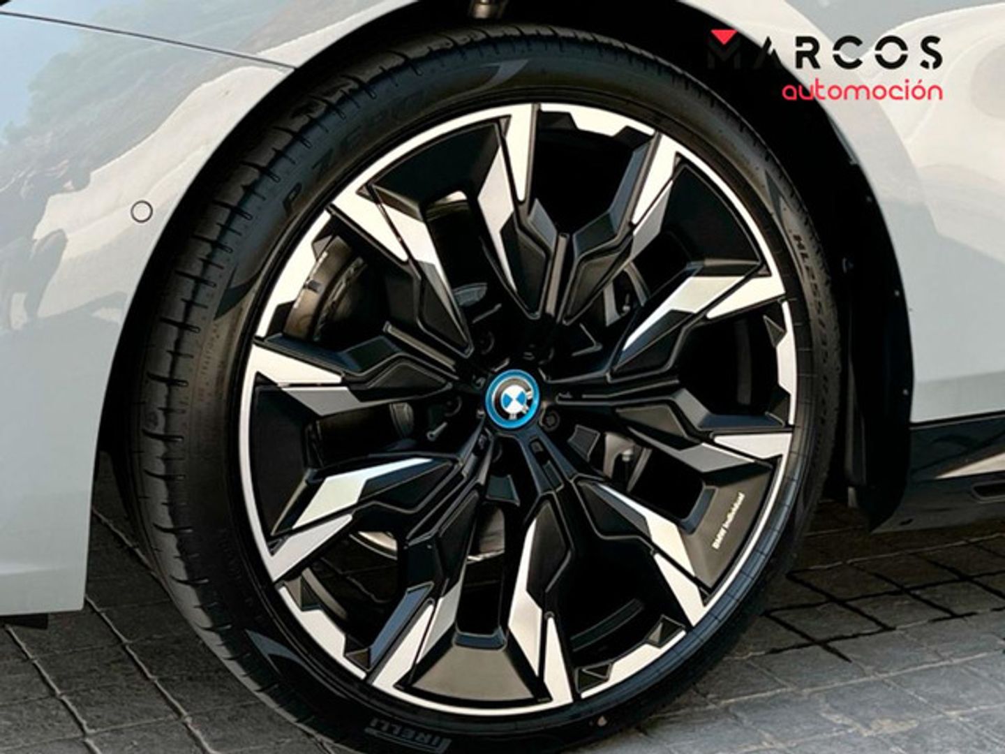 Bmw i5 eDrive40 250 kW (340 CV) -