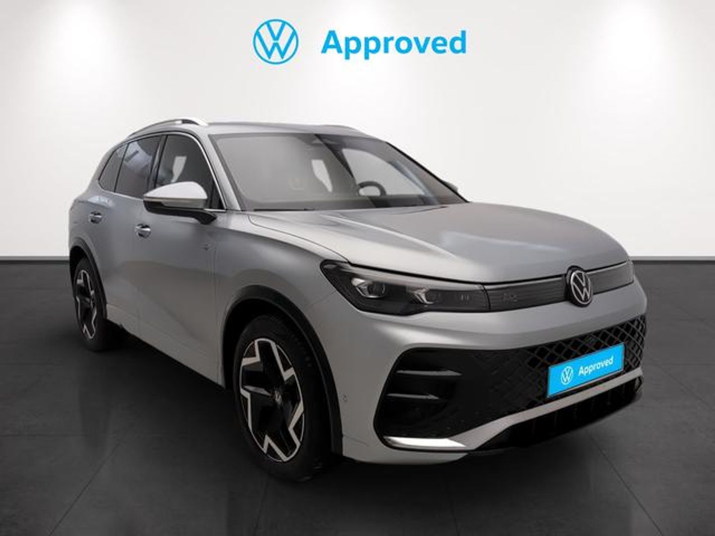 Volkswagen Tiguan R-Line 1.5 eTSI 110 kW (150 CV) DSG Gris Plata All Terrain / Pick-up