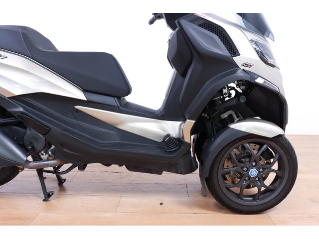 Piaggio MP3 400 HPE