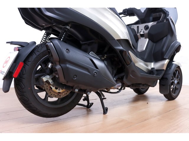 Piaggio MP3 400 HPE