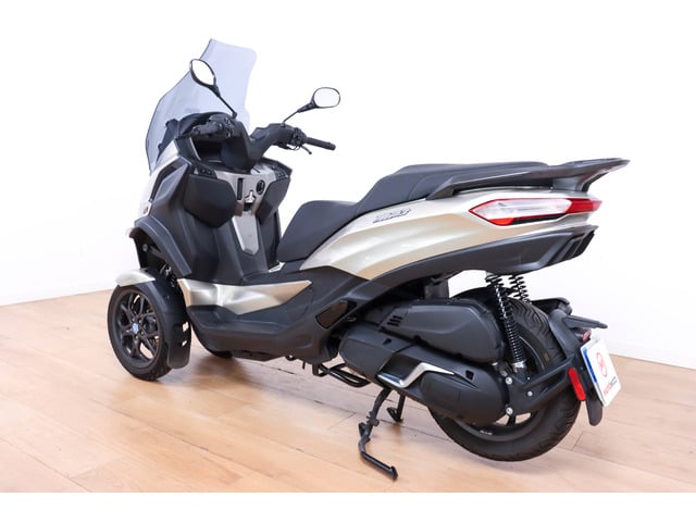 Piaggio MP3 400 HPE