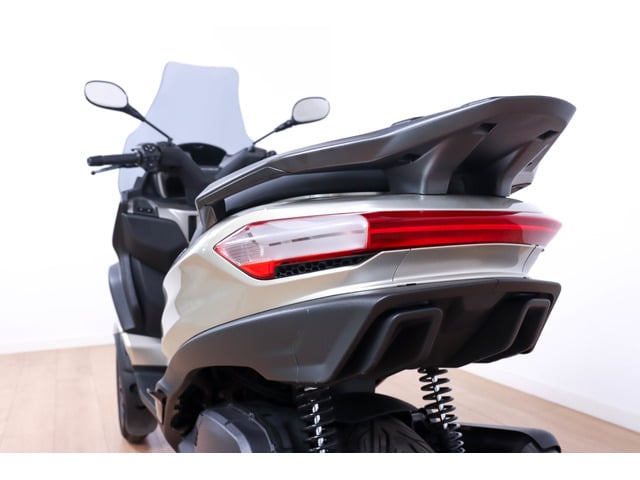 Piaggio MP3 400 HPE