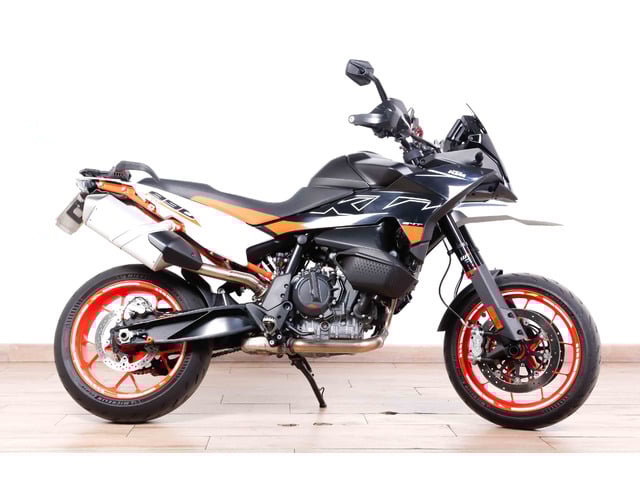 KTM Adventure 890 L Negro Motorcycle
