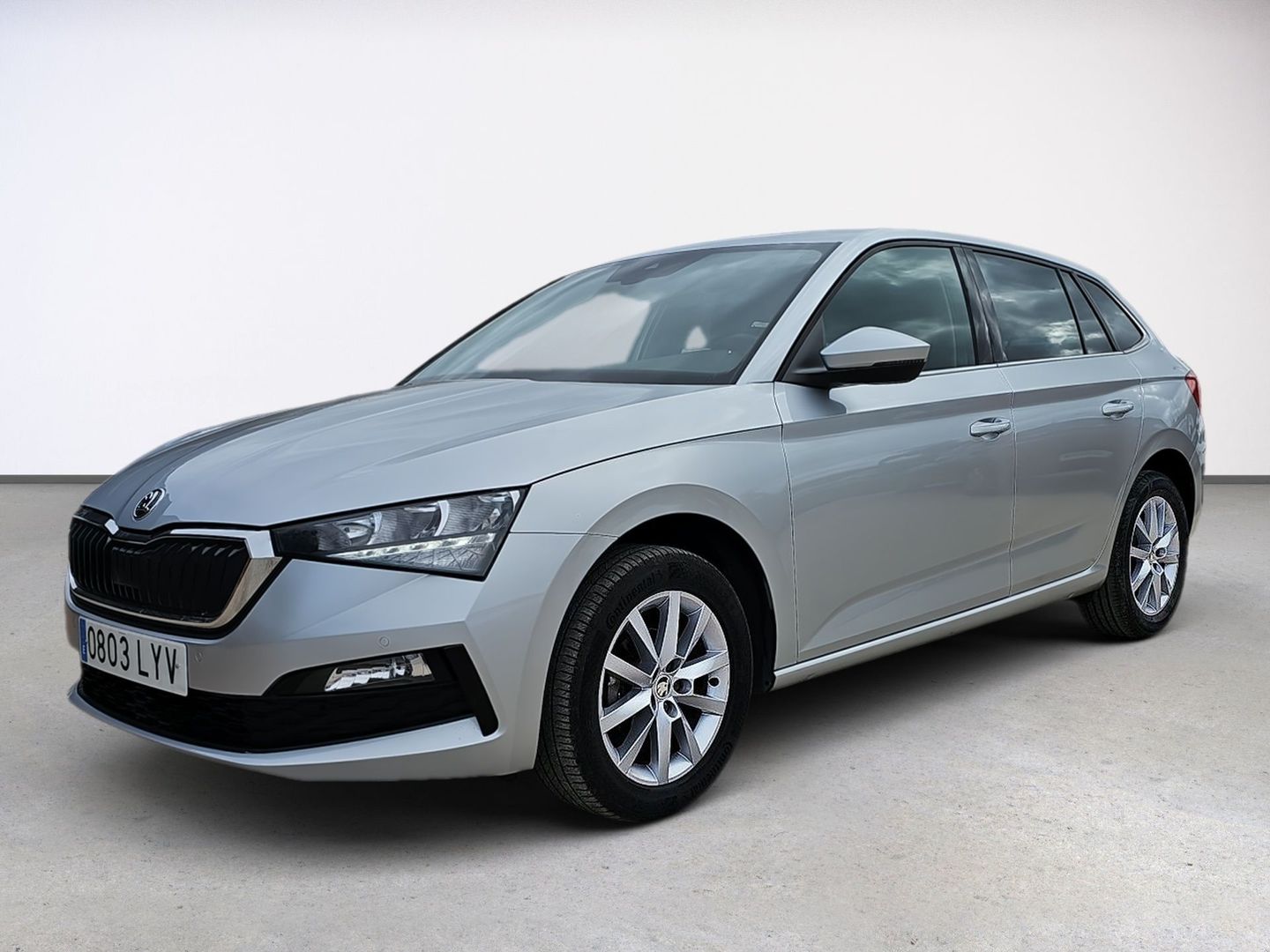 Skoda Scala 1.0 TSI Emotion 70 kW (95 CV) Gris Plata Sedan