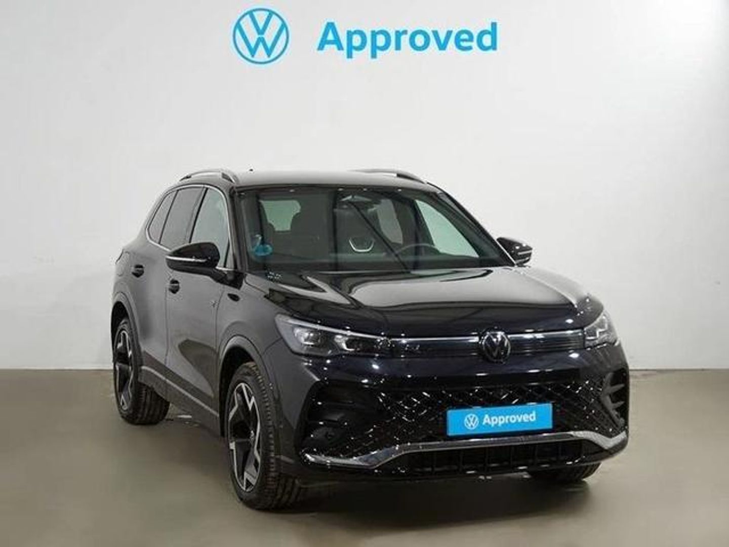 Volkswagen Tiguan R-Line 1.5 eTSI 110 kW (150 CV) DSG Negro All Terrain / Pick-up