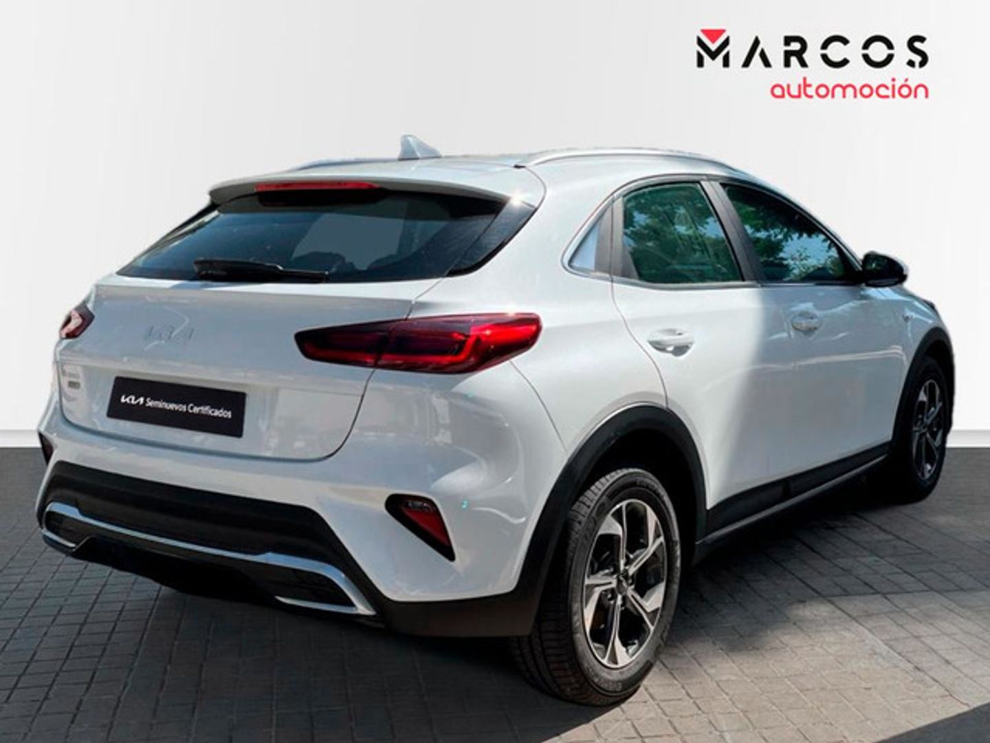 Kia XCeed 1.6 MHEV iMT Concept 100 kW (136 CV)