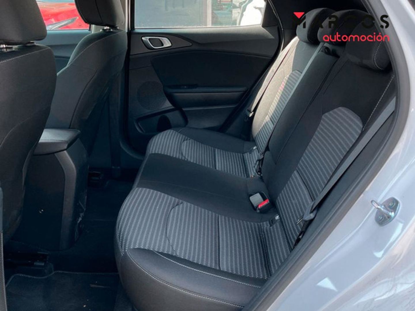 Kia XCeed 1.6 MHEV iMT Concept 100 kW (136 CV)