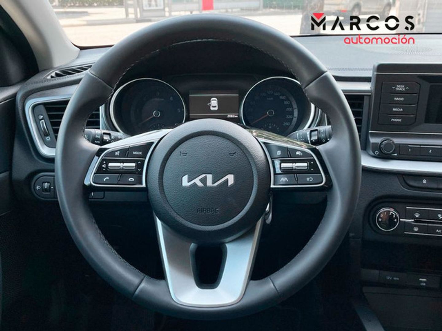 Kia XCeed 1.6 MHEV iMT Concept 100 kW (136 CV)