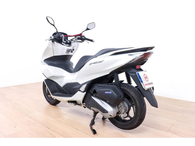 Honda PCX 125 ABS Blanco Motorcycle