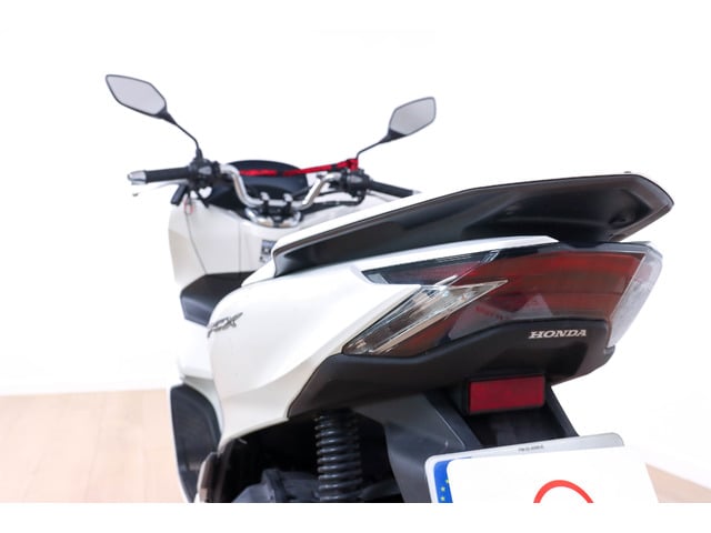 Honda PCX 125 ABS Blanco Motorcycle