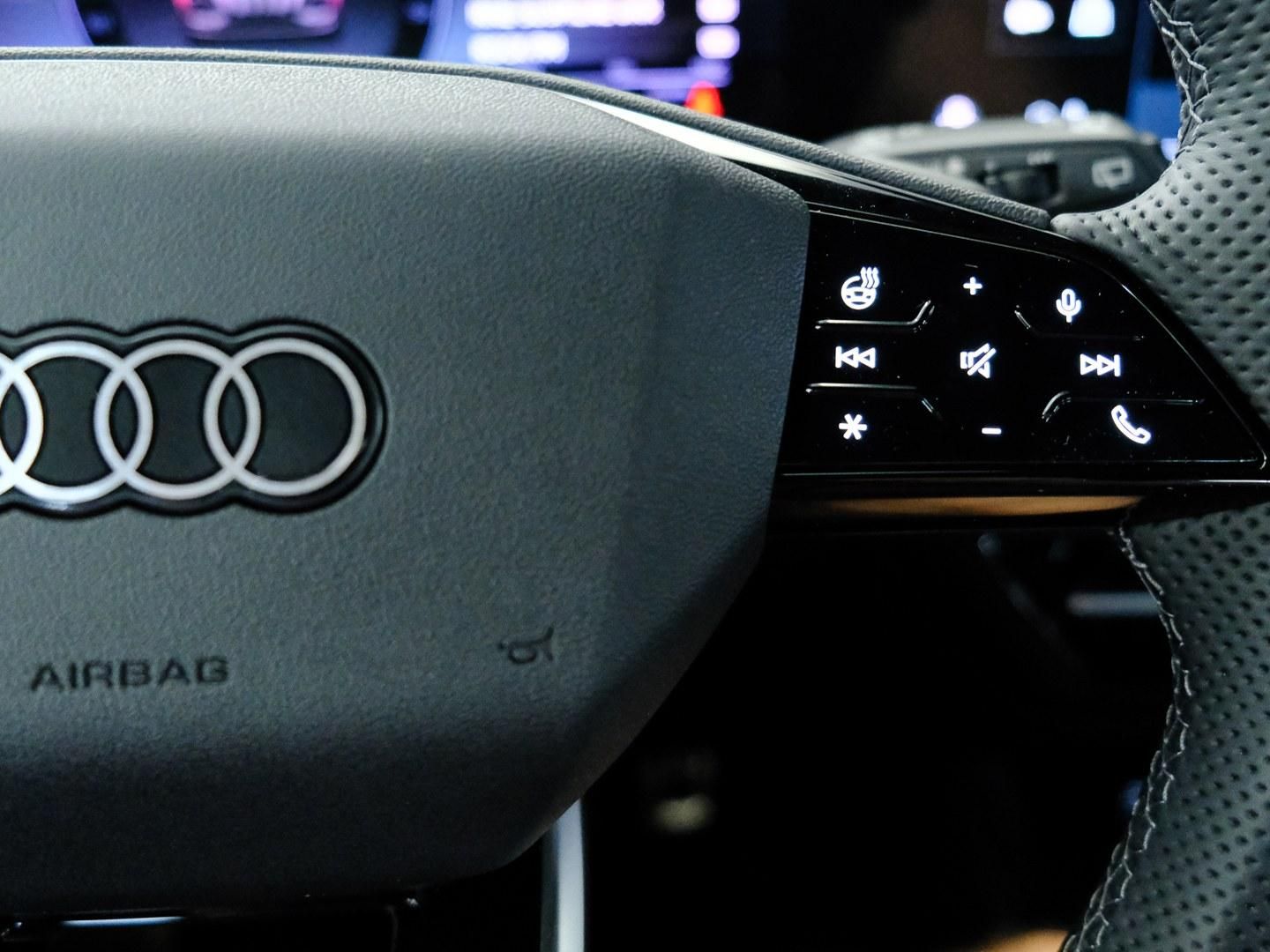 Audi Q6 e-tron S line Quattro 285 kW (388 CV)
