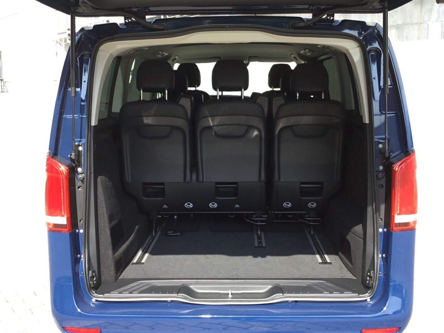Mercedes-Benz Vito Combi 116 CDI Tourer Select Larga AT 120 kW (163 CV)